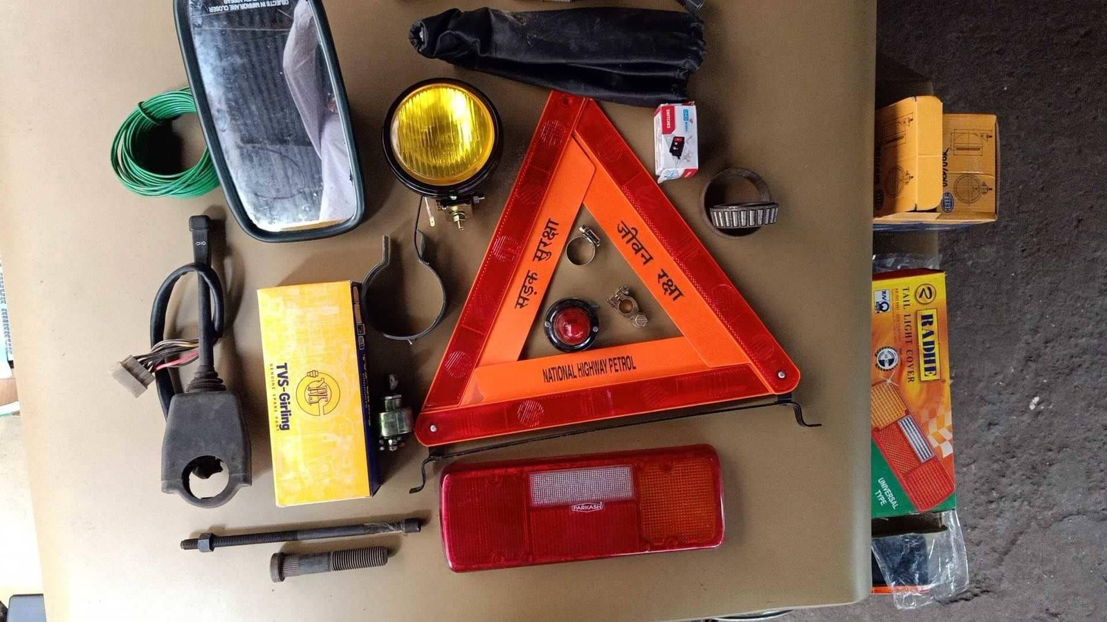 93611vaishali-hardware-and-automobile.jpg